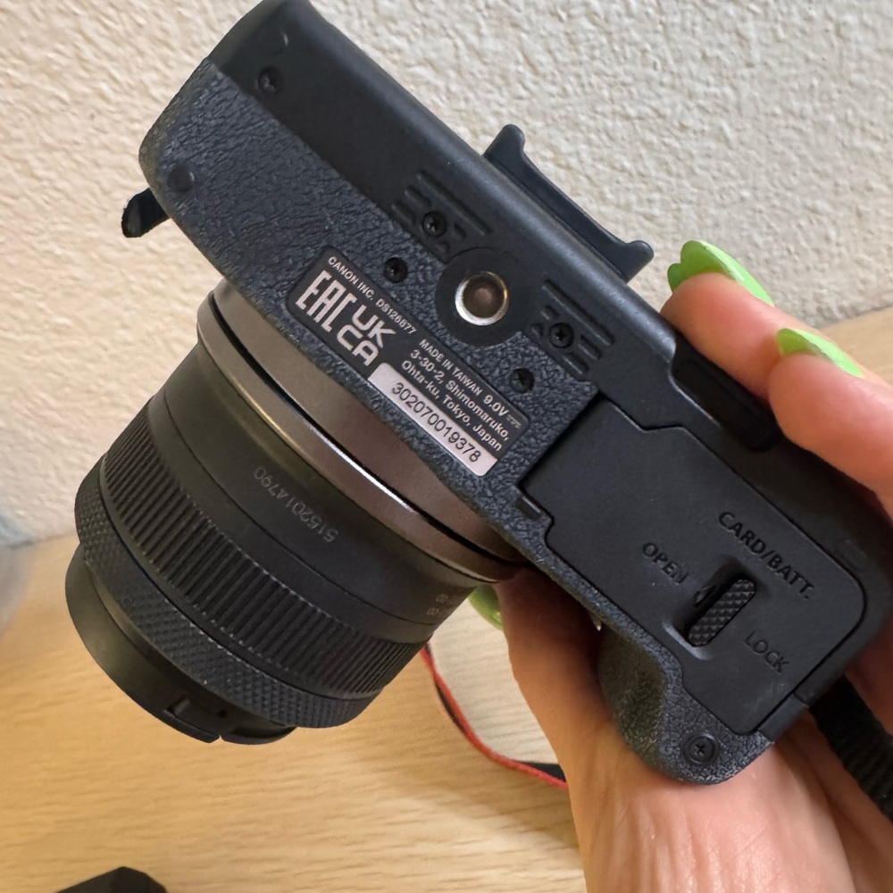 Canon EOS R50 Mirrorless Camera RF-S18-45mm - Picture 4 of 7